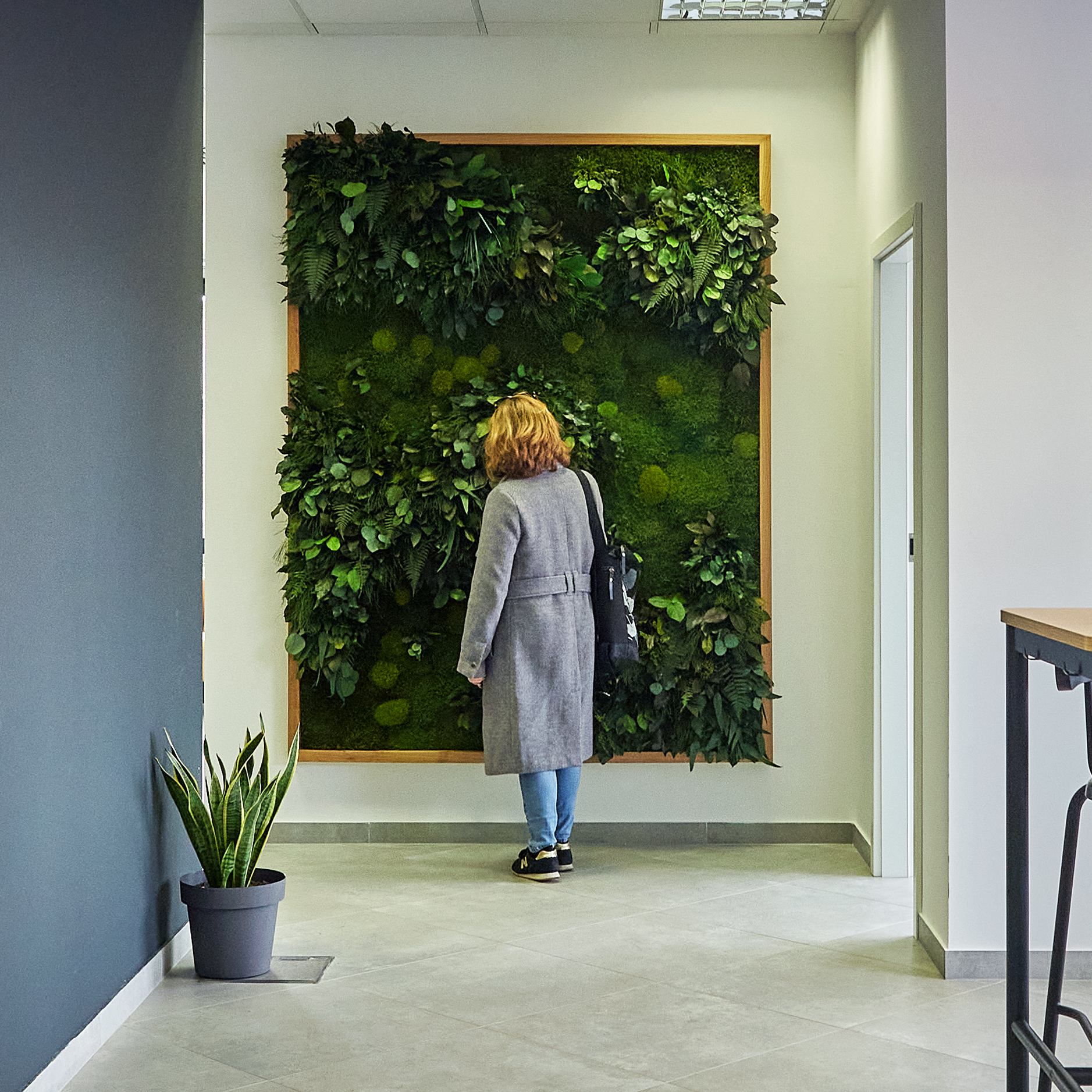 Korporativni logo od biljaka